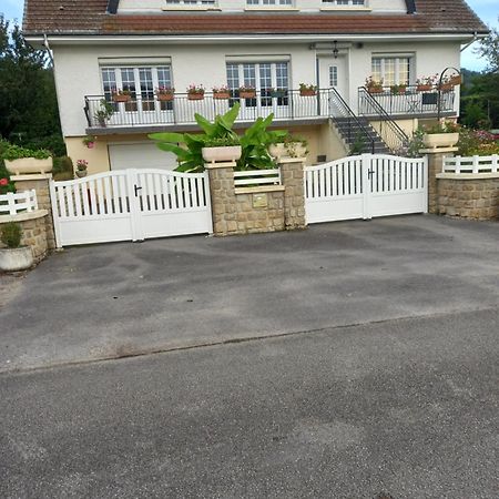 Au Jardin Fessard Bed & Breakfast Fagnon Bagian luar foto