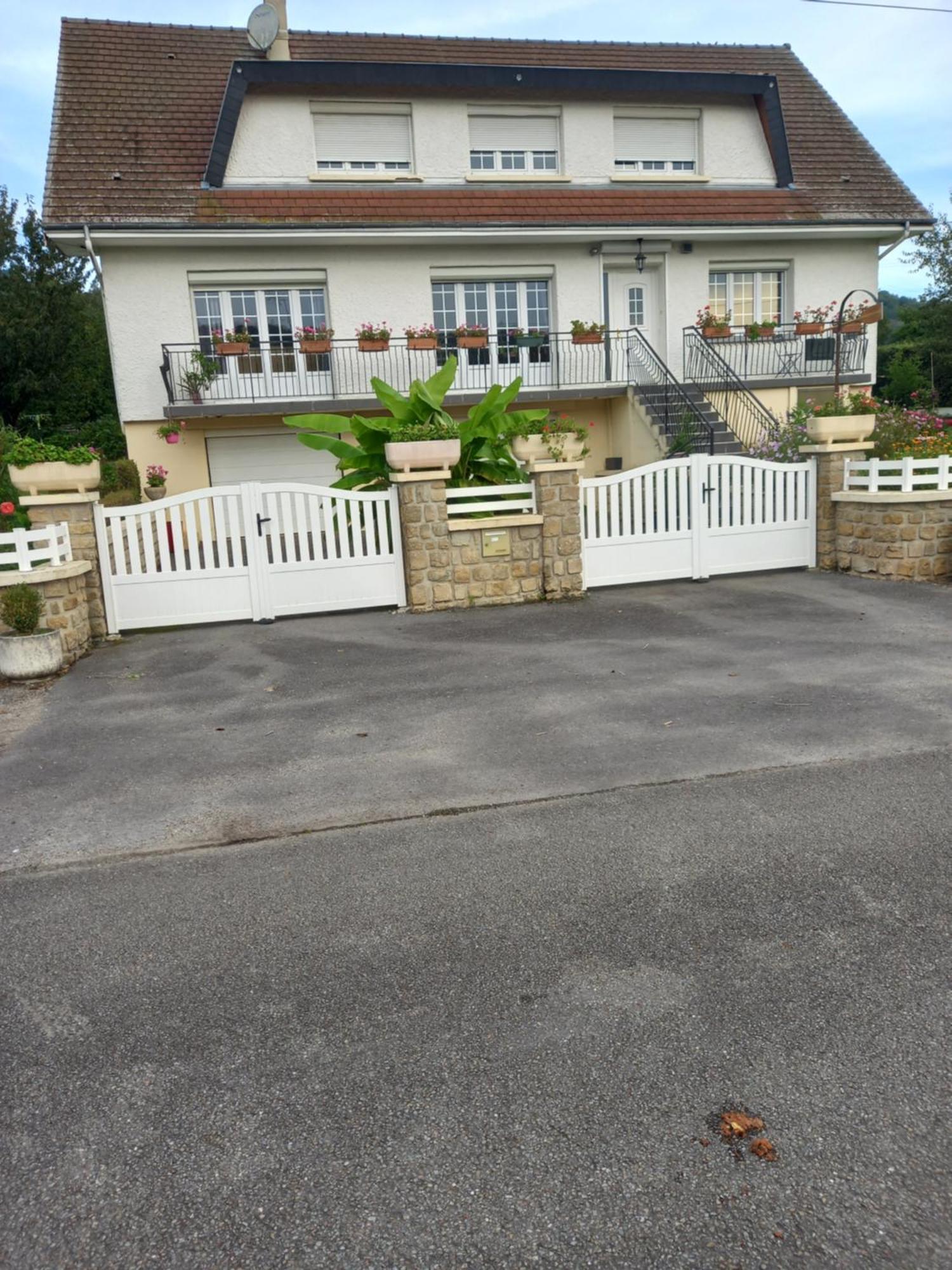 Au Jardin Fessard Bed & Breakfast Fagnon Bagian luar foto